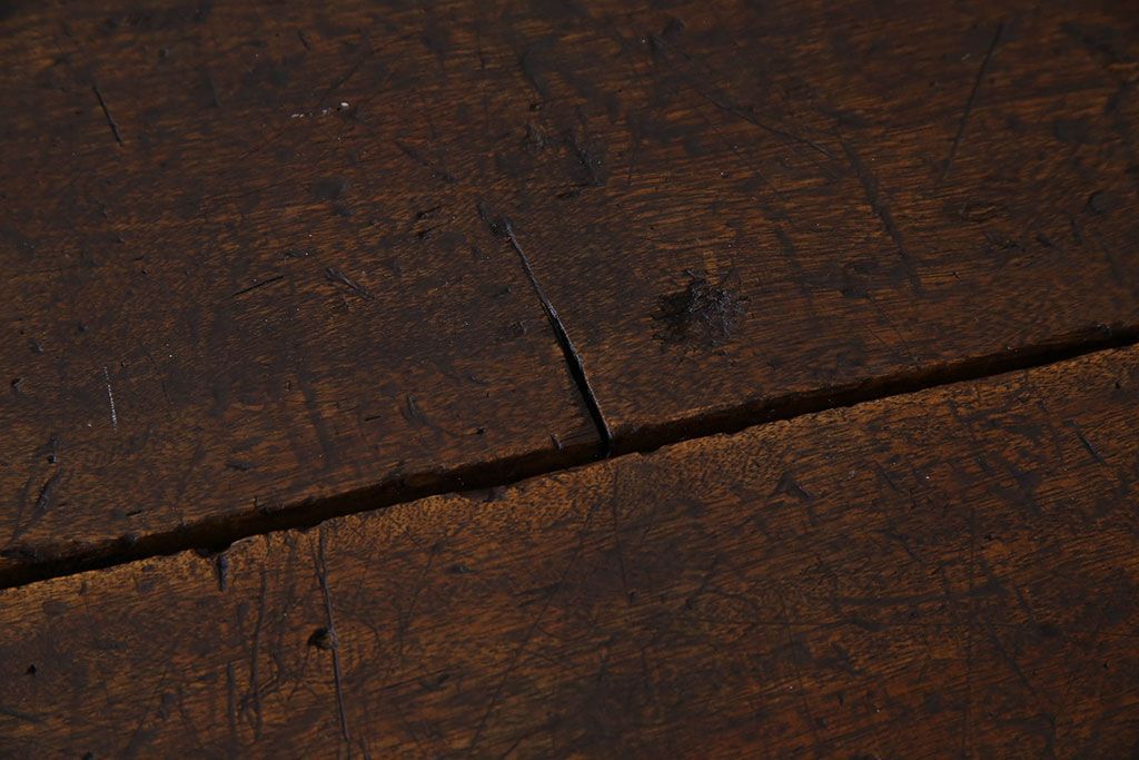 ヴィンテージ家具　アイアンフレームのシャビーなビンテージ作業台(テーブル)(1)