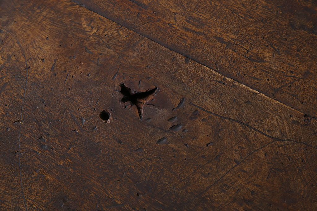 ヴィンテージ家具　アイアンフレームのシャビーなビンテージ作業台(テーブル)(1)