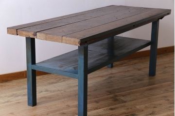 ヴィンテージ家具　アイアンフレームのシャビーなビンテージ作業台(テーブル)(1)
