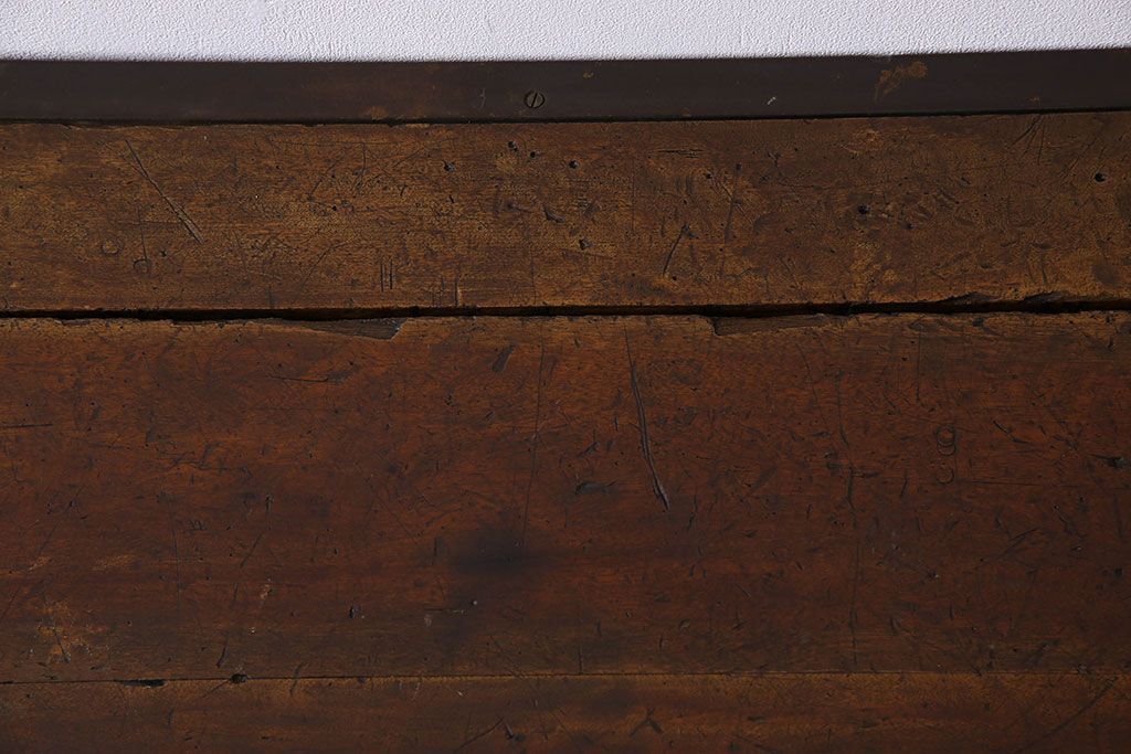 ヴィンテージ家具　アイアンフレームのシャビーなビンテージ作業台(テーブル)(3)