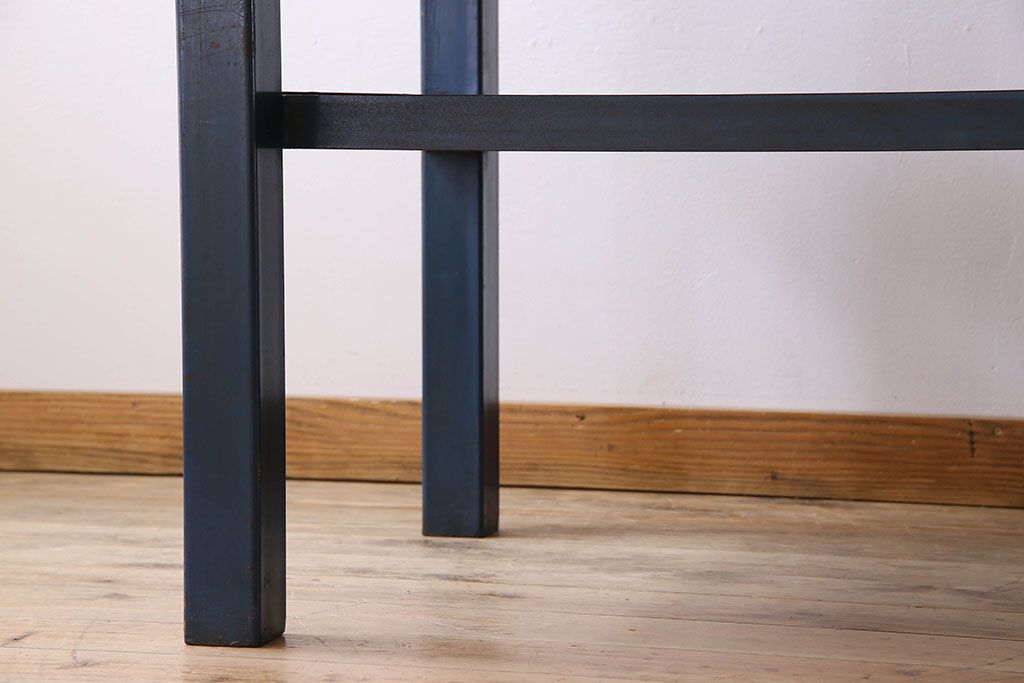 ヴィンテージ家具　アイアンフレームのシャビーなビンテージ作業台(テーブル)(3)