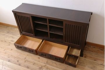 アンティーク家具　明治期　六尺　縦桟四枚引き戸　収納箪笥サイドボード(水屋箪笥)