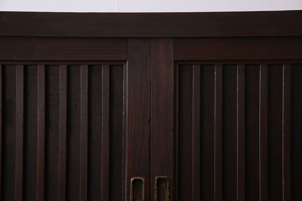 アンティーク家具　明治期　六尺　縦桟四枚引き戸　収納箪笥サイドボード(水屋箪笥)