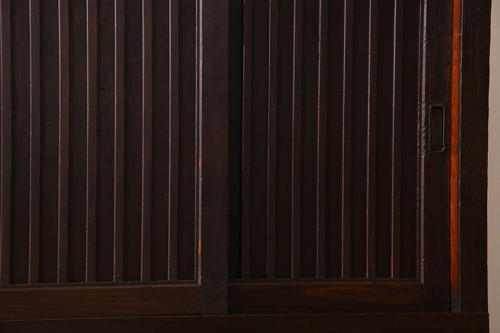 アンティーク家具　明治期　六尺　縦桟四枚引き戸　収納箪笥サイドボード(水屋箪笥)