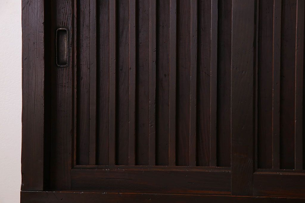 アンティーク家具　明治期　六尺　縦桟四枚引き戸　収納箪笥サイドボード(水屋箪笥)