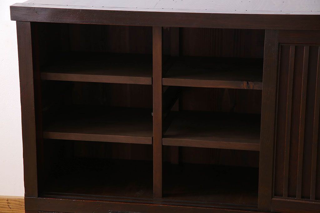 アンティーク家具　明治期　六尺　縦桟四枚引き戸　収納箪笥サイドボード(水屋箪笥)