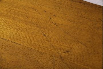 アンティーク家具　アンティーク　古いナラ材製のシンプルな横長作業台(テーブル)