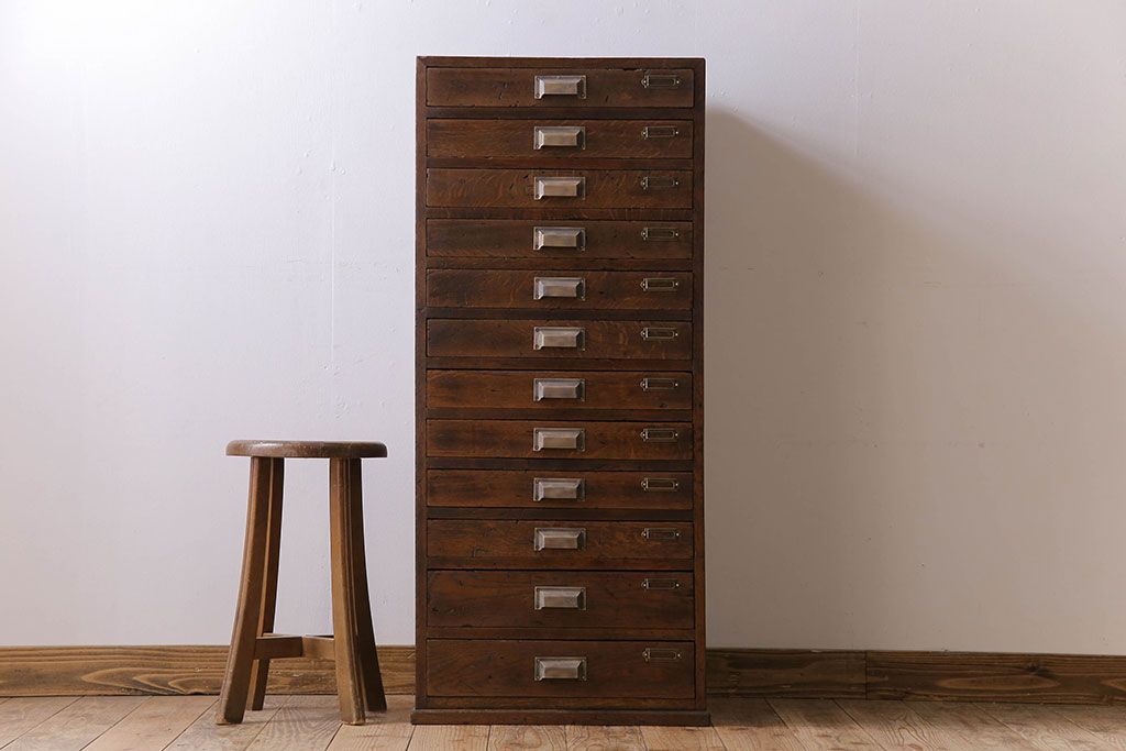 アンティーク家具　ナラ材　シックな古い木の上質な縦型小引き出し　アンティーク