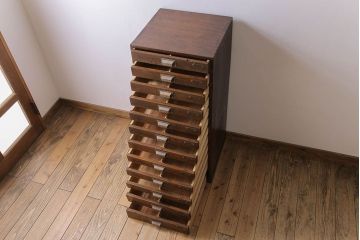 アンティーク家具　ナラ材　シックな古い木の上質な縦型小引き出し　アンティーク