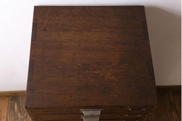 アンティーク家具　ナラ材　シックな古い木の上質な縦型小引き出し　アンティーク