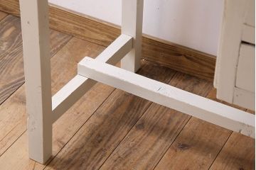 レトロ家具　古い木のレトロなデスク(アンティークペイント)