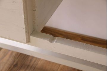 レトロ家具　古い木のレトロなデスク(アンティークペイント)