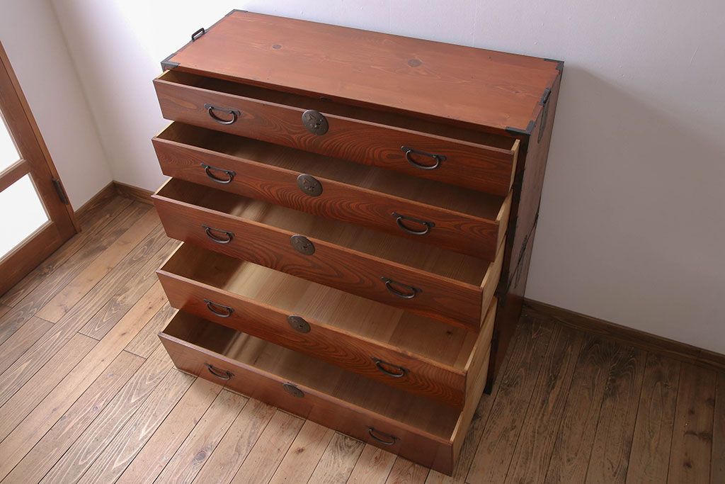 アンティーク家具　アンティーク　前面欅材　重ね二本松箪笥(衣装箪笥)