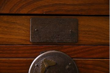 アンティーク家具　アンティーク　前面欅材　重ね二本松箪笥(衣装箪笥)