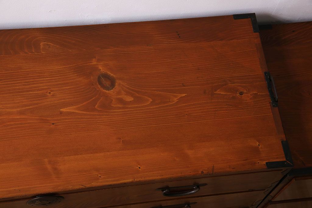 アンティーク家具　アンティーク　前面欅材　重ね二本松箪笥(衣装箪笥)