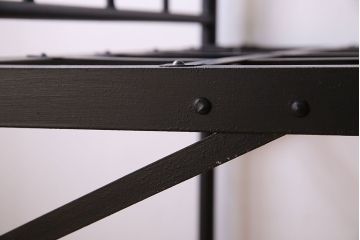 アンティーク　折り畳み式アイアンフレームベッド(艶消しブラック)(2)