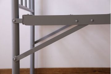 アンティーク　折り畳み式アイアンフレームベッド(グレー)