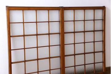 ダイヤガラス入り!古い木味の小さな格子戸2枚セット(窓)