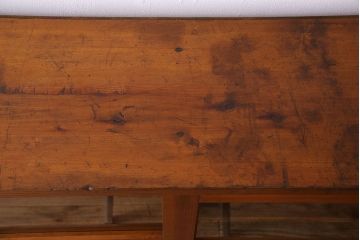 アンティーク家具　和製アンティーク　薄型　ガラス引き戸　古い木製の横型収納棚