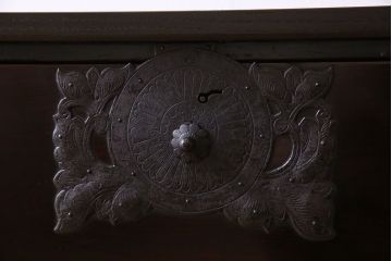 アンティーク家具　明治期　前面欅材　天板・脚付き!仙台箪笥ローボード(衣装箪笥)(2)