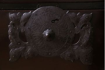 アンティーク家具　明治期　前面欅材　天板・脚付き!仙台箪笥ローボード(衣装箪笥)(2)