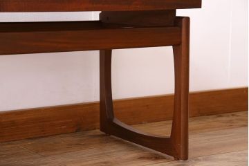 G-PLAN(ジープラン)　北欧ビンテージ家具　お洒落なコーヒーテーブル(センターテーブル)