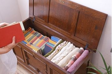 アンティーク雑貨　英国アンティーク　オーク材　上質で大きなブランケットボックス(収納箱)