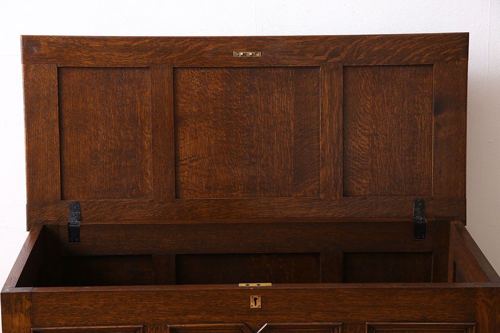 アンティーク雑貨　英国アンティーク　オーク材　上質で大きなブランケットボックス(収納箱)