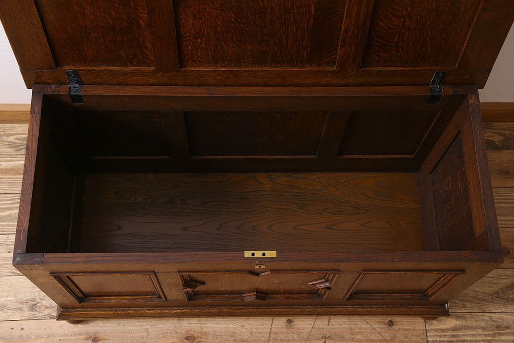 アンティーク雑貨　英国アンティーク　オーク材　上質で大きなブランケットボックス(収納箱)