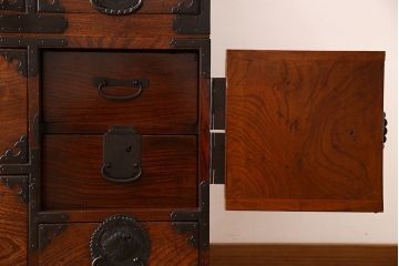 アンティーク家具　古民具・骨董　玉杢　上手物　共縁　前面欅材!仙台姫箪笥(仙台箪笥)