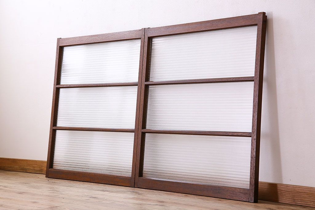 アンティーク　レトロな古い木味の銀モールガラス入り引き戸2枚セット(窓)