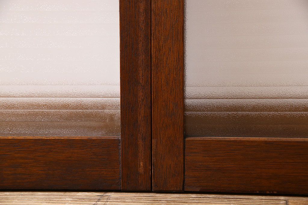 アンティーク　レトロな古い木味の銀モールガラス入り引き戸2枚セット(窓)