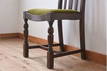 アンティーク家具　イギリスアンティーク　オーク材製の上品なダイニングチェア(椅子)(3)