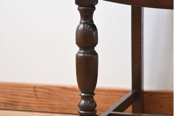 アンティーク家具　イギリスアンティーク　オーク材製の上品なダイニングチェア(椅子)
