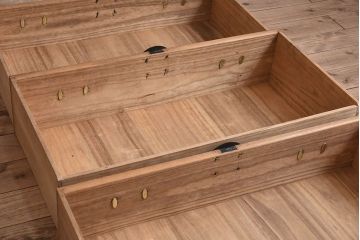 アンティーク家具　古民具・骨董　五丁引きの上手物!総桐材の重ね庄内箪笥(桐箪笥、桐たんす)