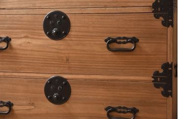 アンティーク家具　古民具・骨董　五丁引きの上手物!総桐材の重ね庄内箪笥(桐箪笥、桐たんす)