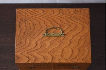 アンティーク雑貨　レトロデザイン　古い学校で使われていた小物入れ(木箱・収納箱)