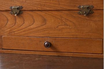 アンティーク雑貨　レトロデザイン　古い学校で使われていた小物入れ(木箱・収納箱)