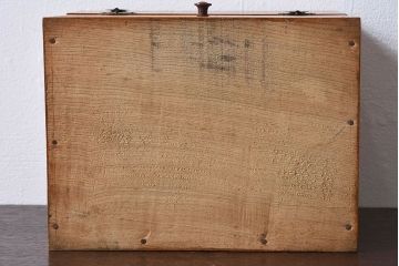 アンティーク雑貨　レトロデザイン　古い学校で使われていた小物入れ(木箱・収納箱)