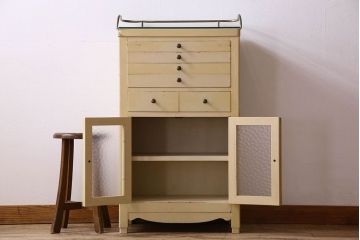 アンティーク家具　和製アンティーク　オリジナルペイントのシャビーなデンタルキャビネット