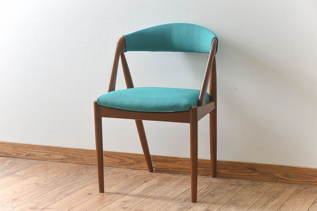 ヴィンテージ家具　カイ・クリスチャンセン(Kai Kristiansen)　北欧ビンテージ　NV31　ダイニングチェア(2)