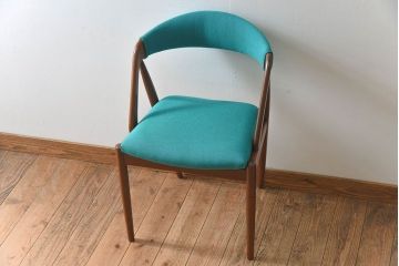 ヴィンテージ家具　カイ・クリスチャンセン(Kai Kristiansen)　北欧ビンテージ　NV31　ダイニングチェア(2)