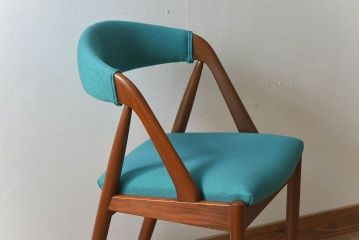 ヴィンテージ家具　カイ・クリスチャンセン(Kai Kristiansen)　北欧ビンテージ　NV31　ダイニングチェア(2)