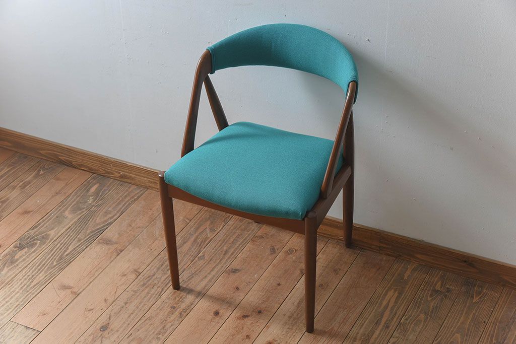 ヴィンテージ家具　カイ・クリスチャンセン(Kai Kristiansen)　北欧ビンテージ　NV31　ダイニングチェア(3)