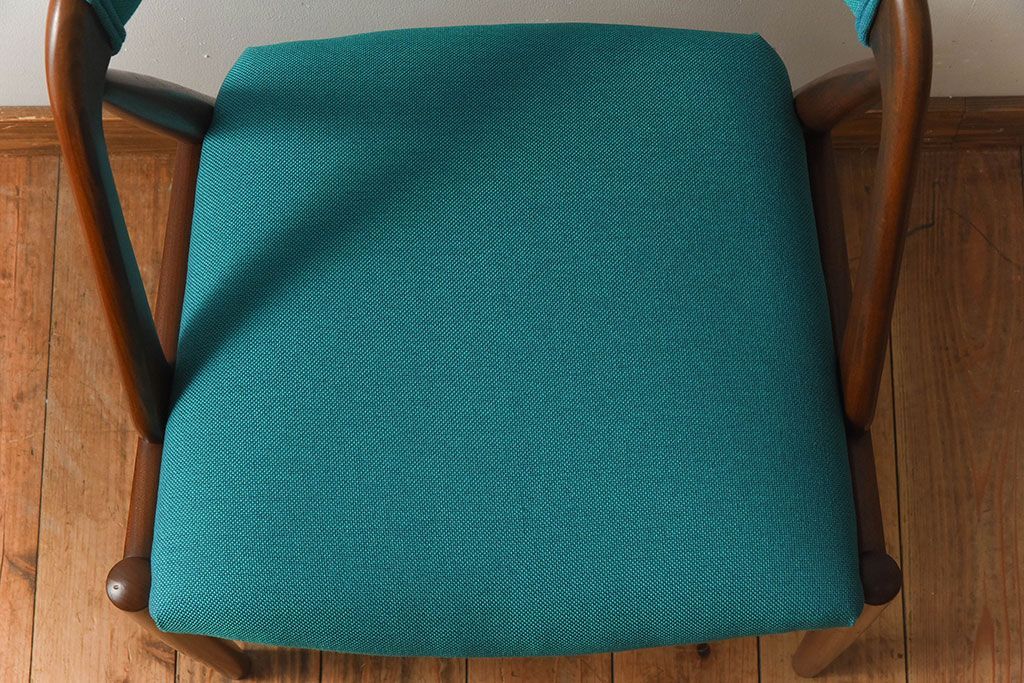 ヴィンテージ家具　カイ・クリスチャンセン(Kai Kristiansen)　北欧ビンテージ　NV31　ダイニングチェア(3)