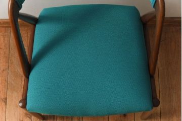 ヴィンテージ家具　カイ・クリスチャンセン(Kai Kristiansen)　北欧ビンテージ　NV31　ダイニングチェア(3)