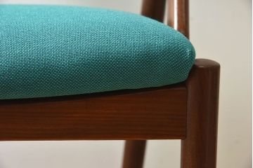 ヴィンテージ家具　カイ・クリスチャンセン(Kai Kristiansen)　北欧ビンテージ　NV31　ダイニングチェア(3)