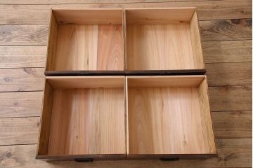 アンティーク家具　明治期　五尺　横桟四枚引き戸　収納箪笥ローボード(水屋箪笥、テレビ台、キャビネット、収納棚)