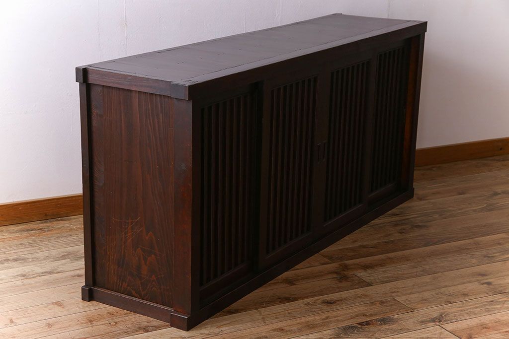 アンティーク家具　明治期　六尺　縦桟四枚引き戸　収納箪笥サイドボード(水屋箪笥)(2)