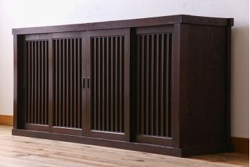 アンティーク家具　明治期　六尺　縦桟四枚引き戸　収納箪笥サイドボード(水屋箪笥)(2)